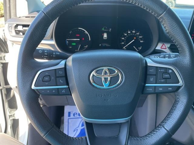 used 2024 Toyota Sienna car, priced at $39,998