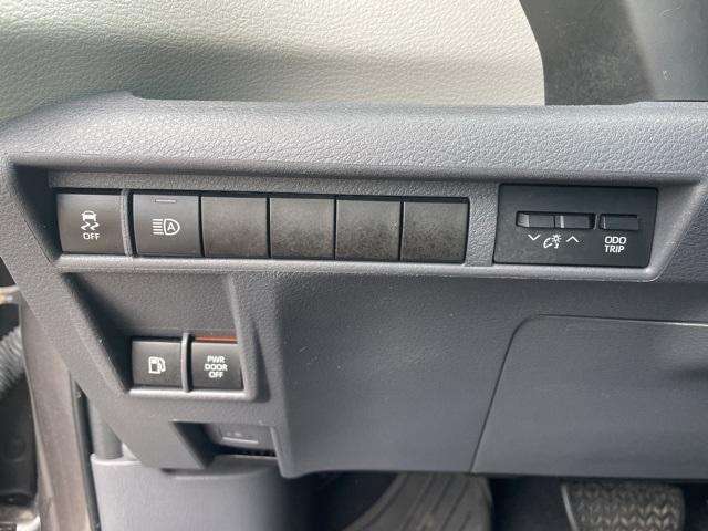 used 2022 Toyota Sienna car, priced at $39,989