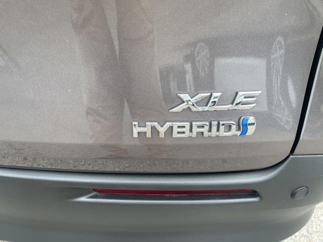 used 2022 Toyota Sienna car, priced at $39,989