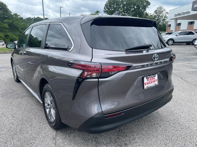 used 2022 Toyota Sienna car, priced at $39,989