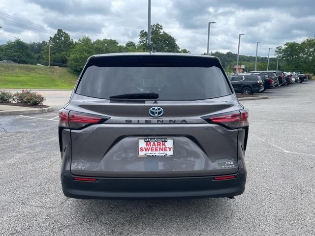 used 2022 Toyota Sienna car, priced at $39,989