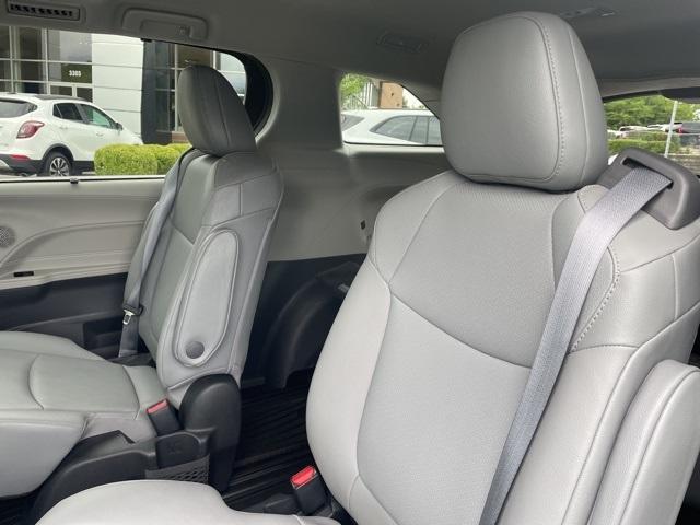 used 2022 Toyota Sienna car, priced at $39,989