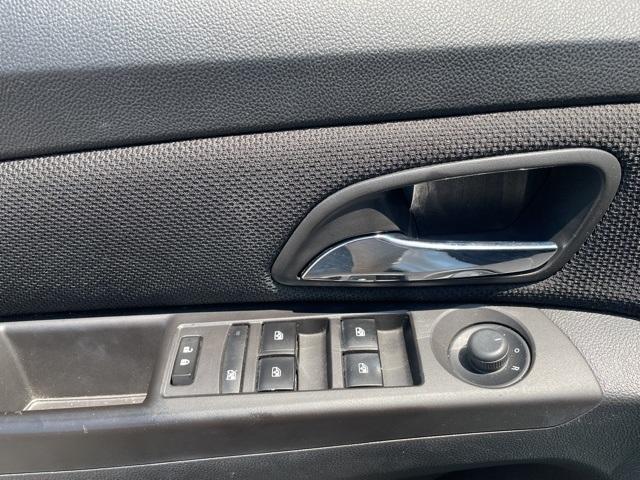 used 2015 Chevrolet Cruze car, priced at $7,148