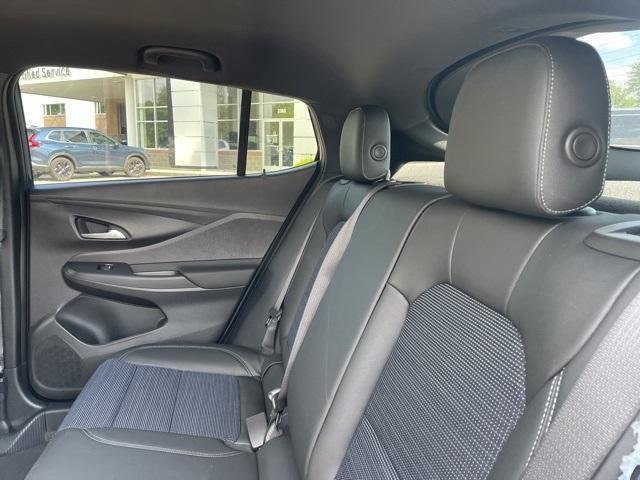new 2025 Buick Envista car, priced at $26,625