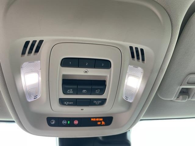 used 2022 Buick Envision car, priced at $29,488