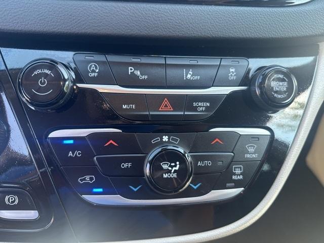 used 2024 Chrysler Pacifica car, priced at $27,969