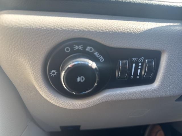 used 2024 Chrysler Pacifica car, priced at $27,969