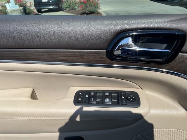 used 2020 Jeep Grand Cherokee car, priced at $25,551