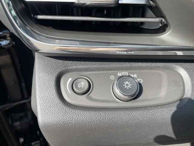 new 2025 Buick Envista car, priced at $25,435