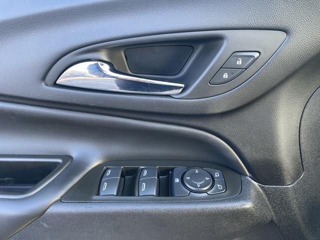 used 2023 Chevrolet Equinox car, priced at $19,998