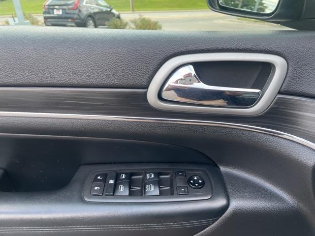 used 2021 Jeep Grand Cherokee car, priced at $21,999