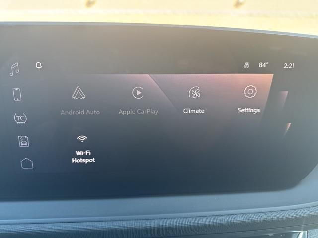new 2025 Buick Envista car, priced at $22,435