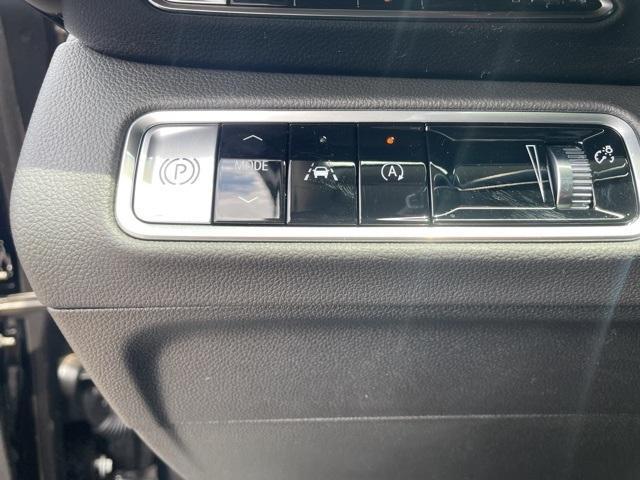 new 2025 Buick Envision car, priced at $36,390