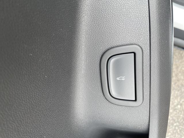 new 2025 GMC Acadia car, priced at $48,680