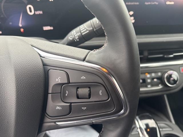 new 2025 Buick Envista car, priced at $24,125