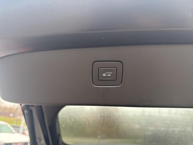 new 2025 Buick Envista car, priced at $24,125