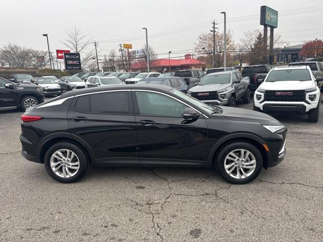 new 2025 Buick Envista car, priced at $24,125