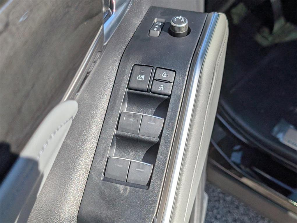 new 2025 Toyota Highlander car, priced at $54,220