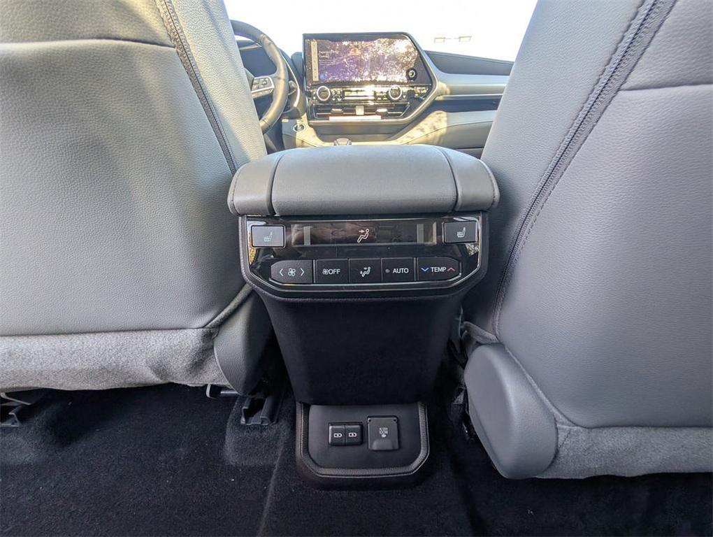 new 2025 Toyota Highlander car, priced at $54,220