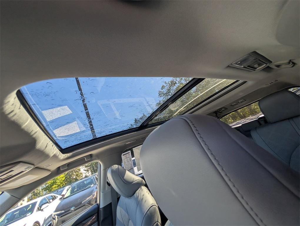 new 2025 Toyota Highlander car, priced at $54,220