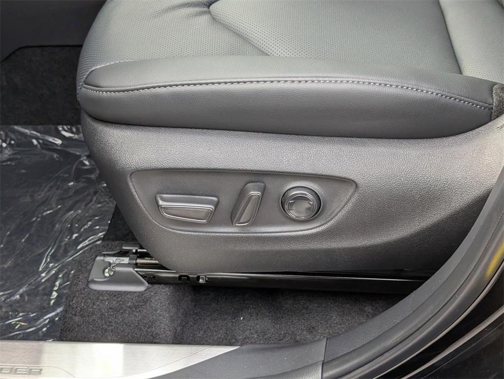 new 2025 Toyota Highlander car, priced at $54,220