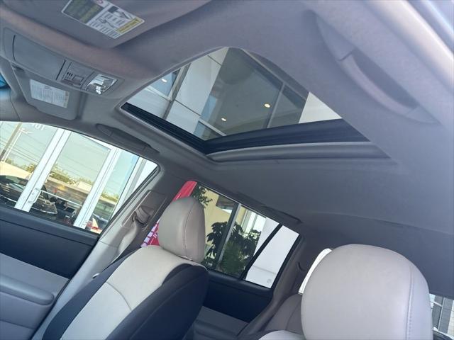 used 2013 Toyota Highlander car, priced at $14,488