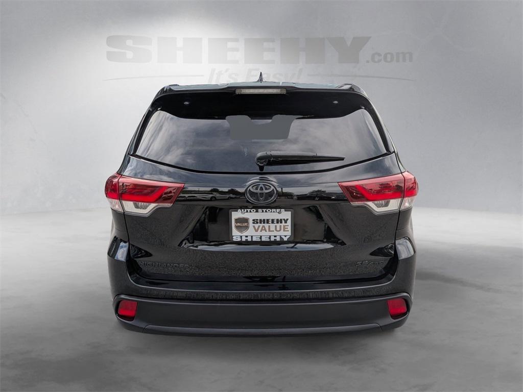 used 2019 Toyota Highlander car, priced at $24,988