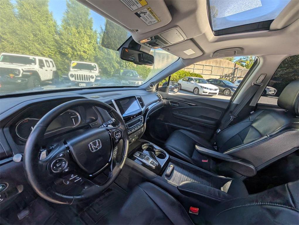 used 2016 Honda Pilot car, priced at $17,988