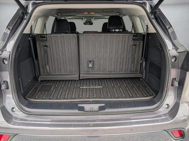 used 2021 Toyota Highlander car, priced at $37,788