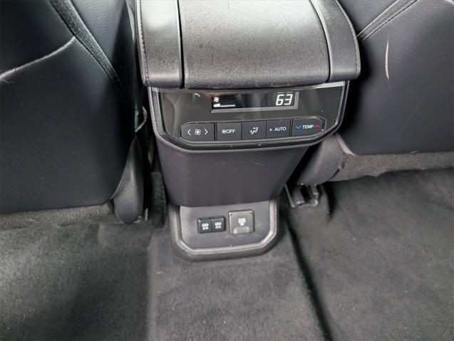 used 2021 Toyota Highlander car, priced at $37,788