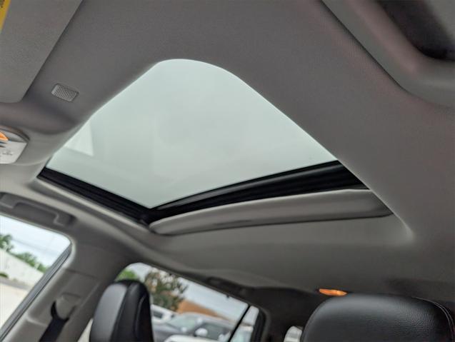used 2021 Toyota Highlander car, priced at $37,788