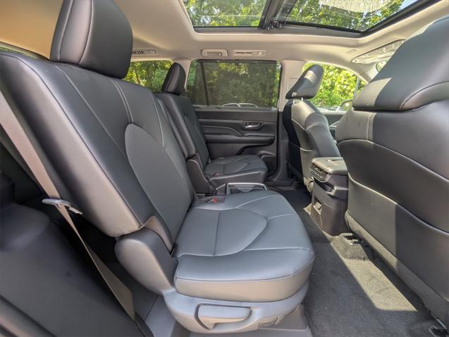 new 2025 Toyota Grand Highlander car, priced at $49,559