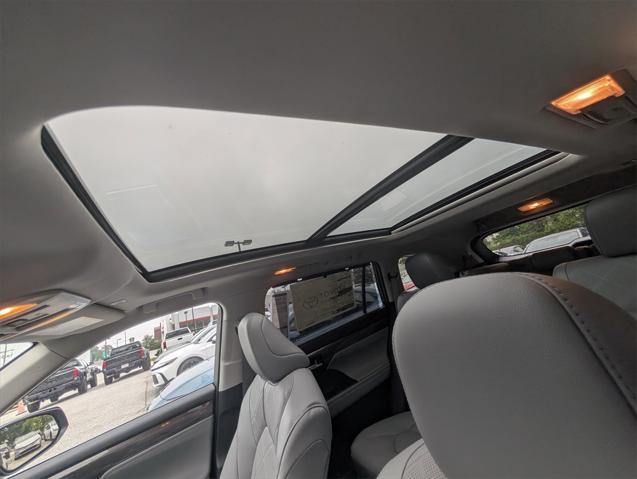 new 2025 Toyota Highlander car, priced at $53,675