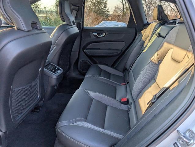 used 2022 Volvo XC60 car, priced at $37,470