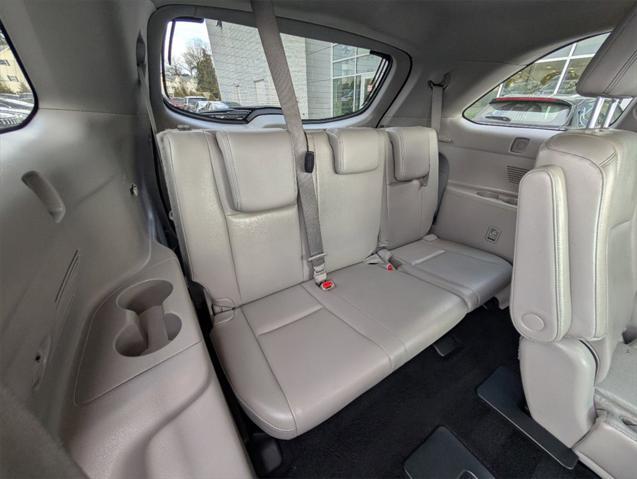 used 2014 Toyota Highlander Hybrid car, priced at $20,388