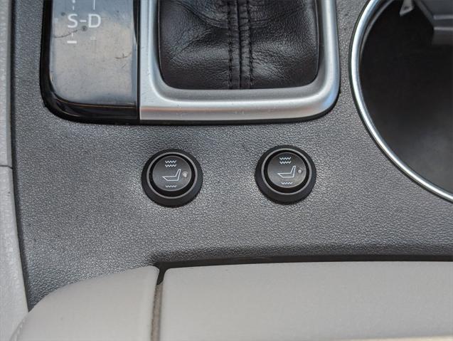 used 2014 Toyota Highlander car, priced at $15,980