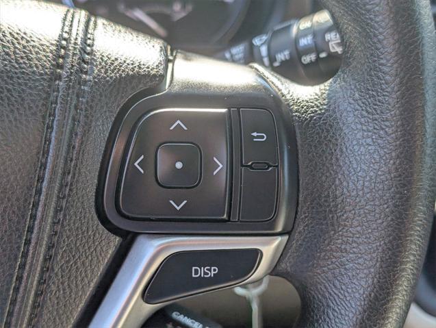 used 2014 Toyota Highlander car, priced at $15,980