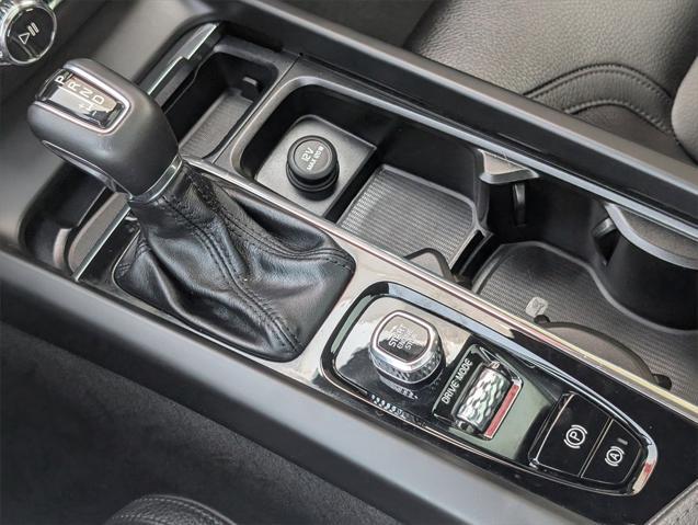 used 2020 Volvo V60 Cross Country car, priced at $29,988
