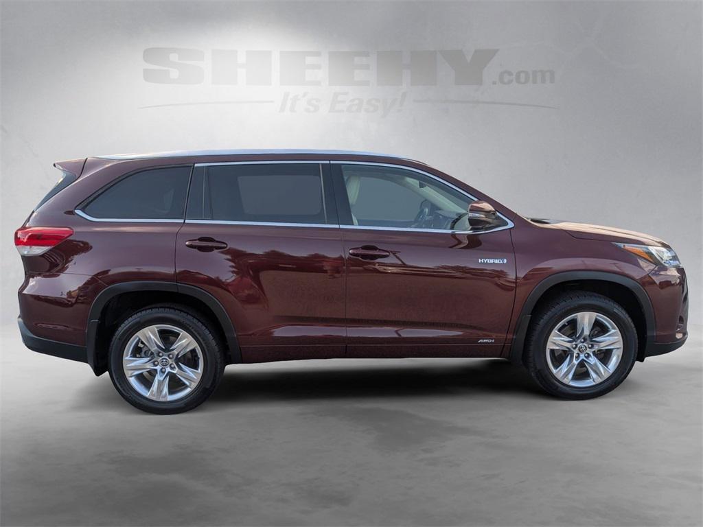used 2019 Toyota Highlander Hybrid car, priced at $20,588