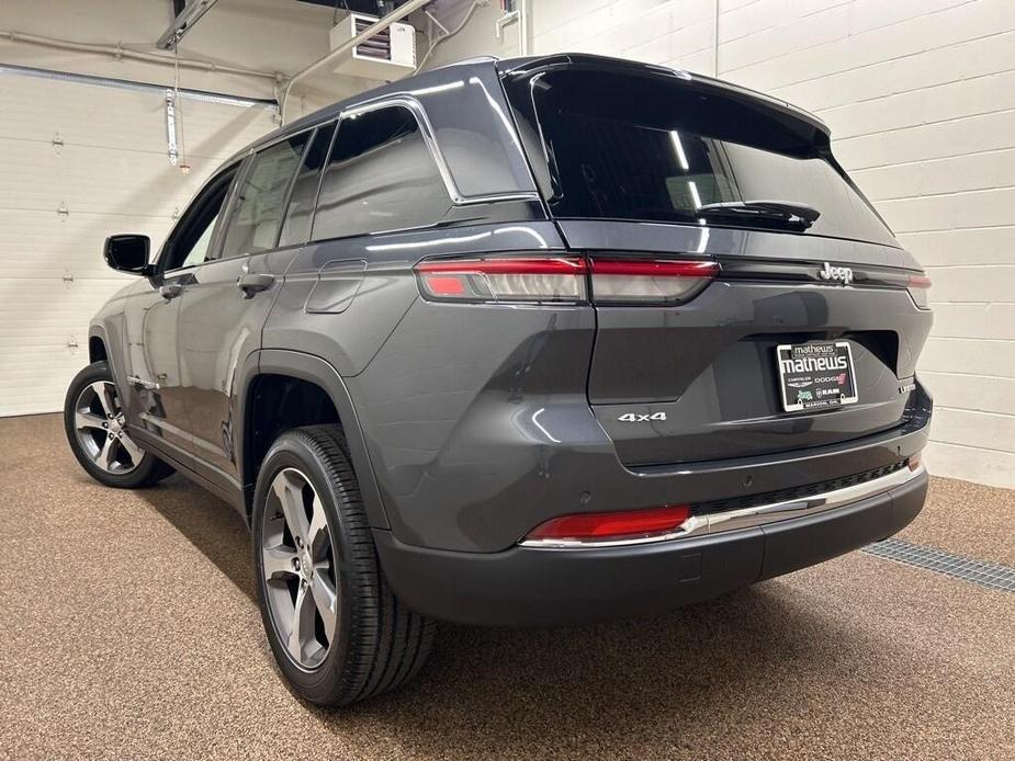 new 2024 Jeep Grand Cherokee car, priced at $52,116