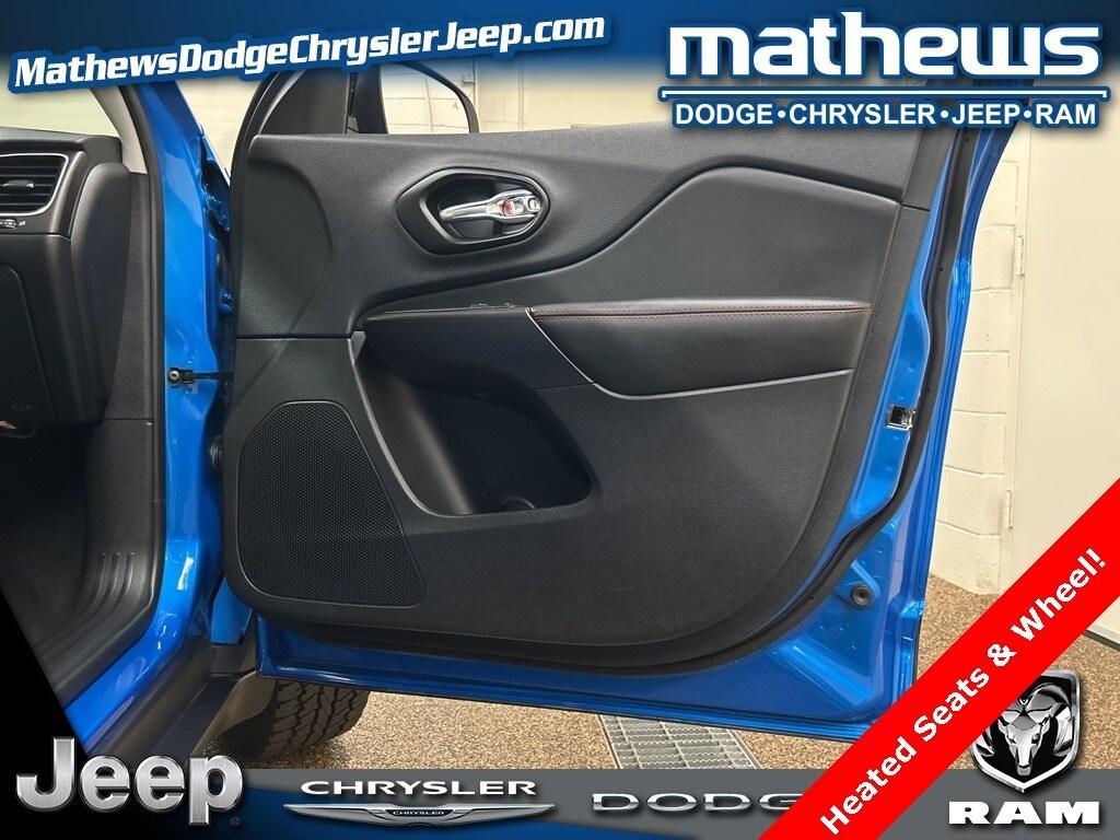 used 2022 Jeep Cherokee car, priced at $28,786