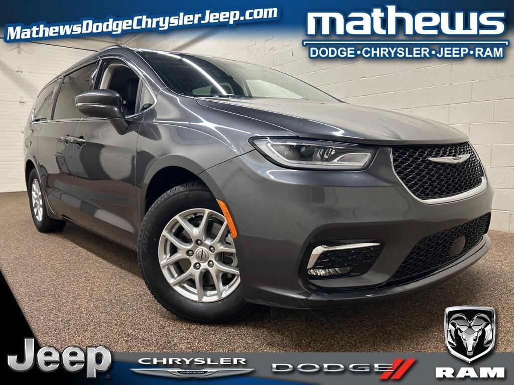 used 2022 Chrysler Pacifica car, priced at $22,000