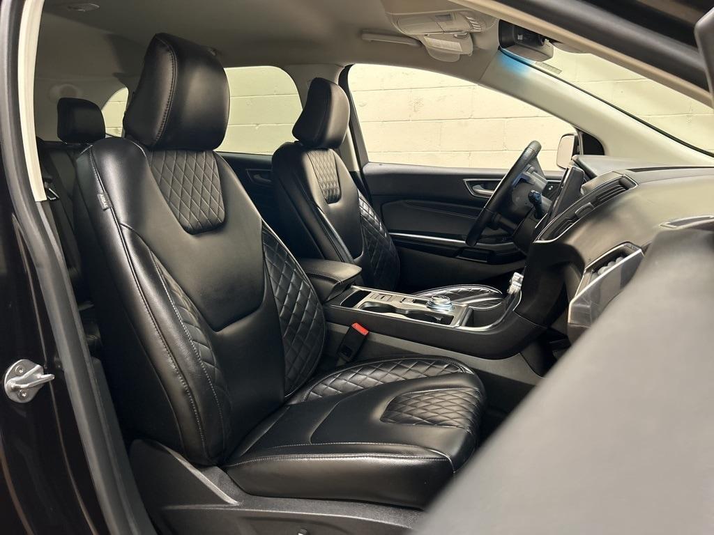 used 2023 Ford Edge car, priced at $25,000