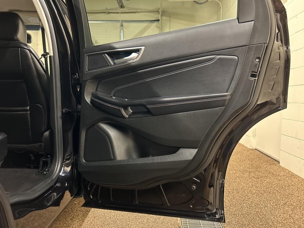 used 2023 Ford Edge car, priced at $25,000