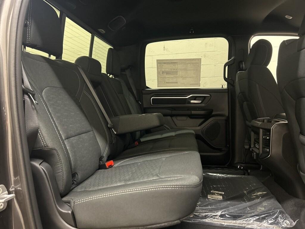 new 2025 Ram 1500 car