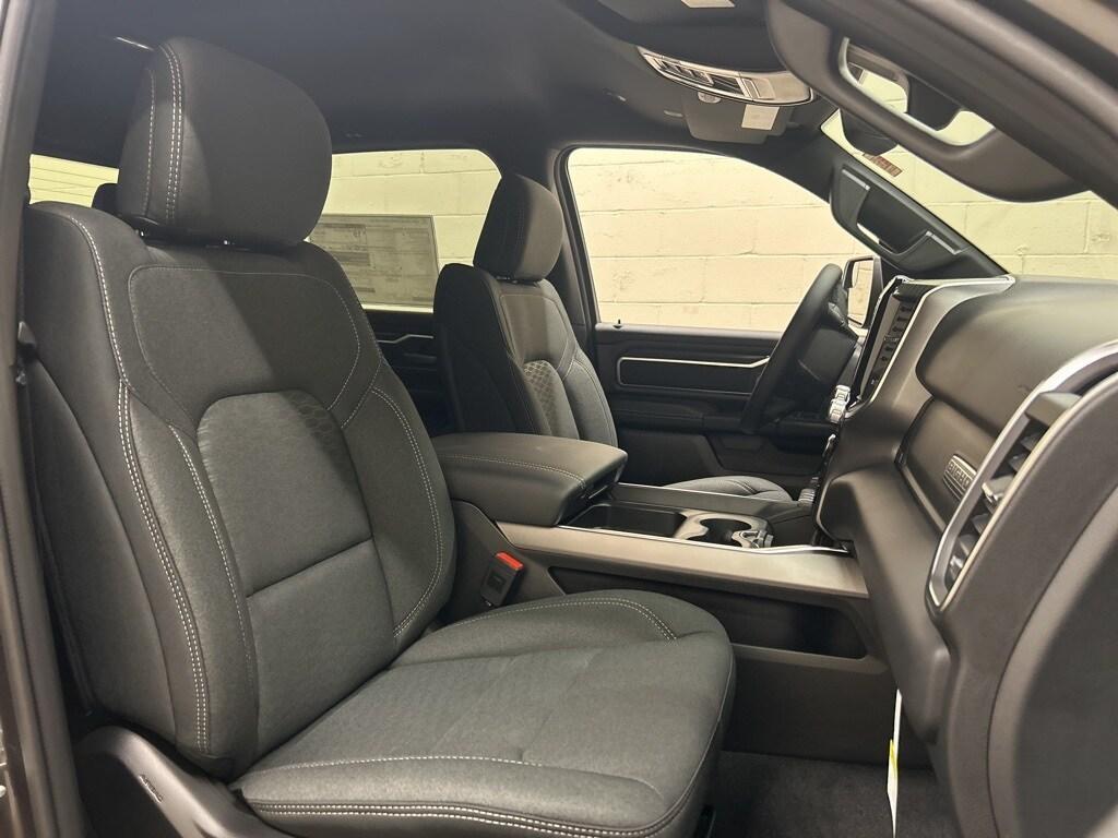 new 2025 Ram 1500 car