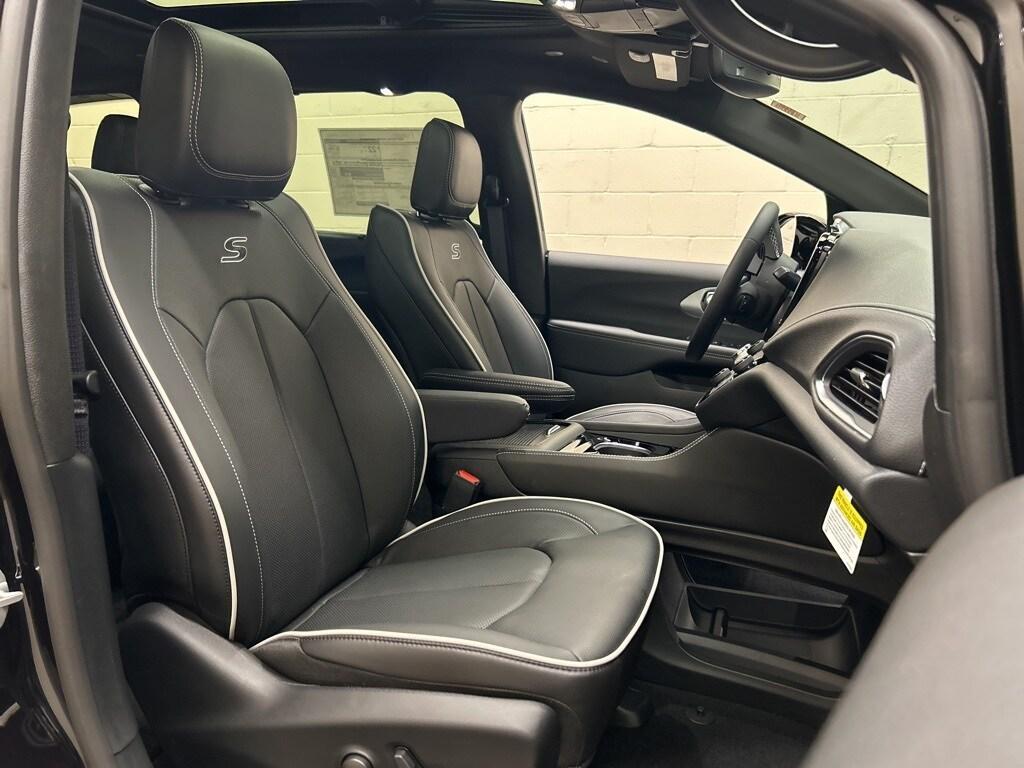 new 2026 Chrysler Pacifica car, priced at $47,355