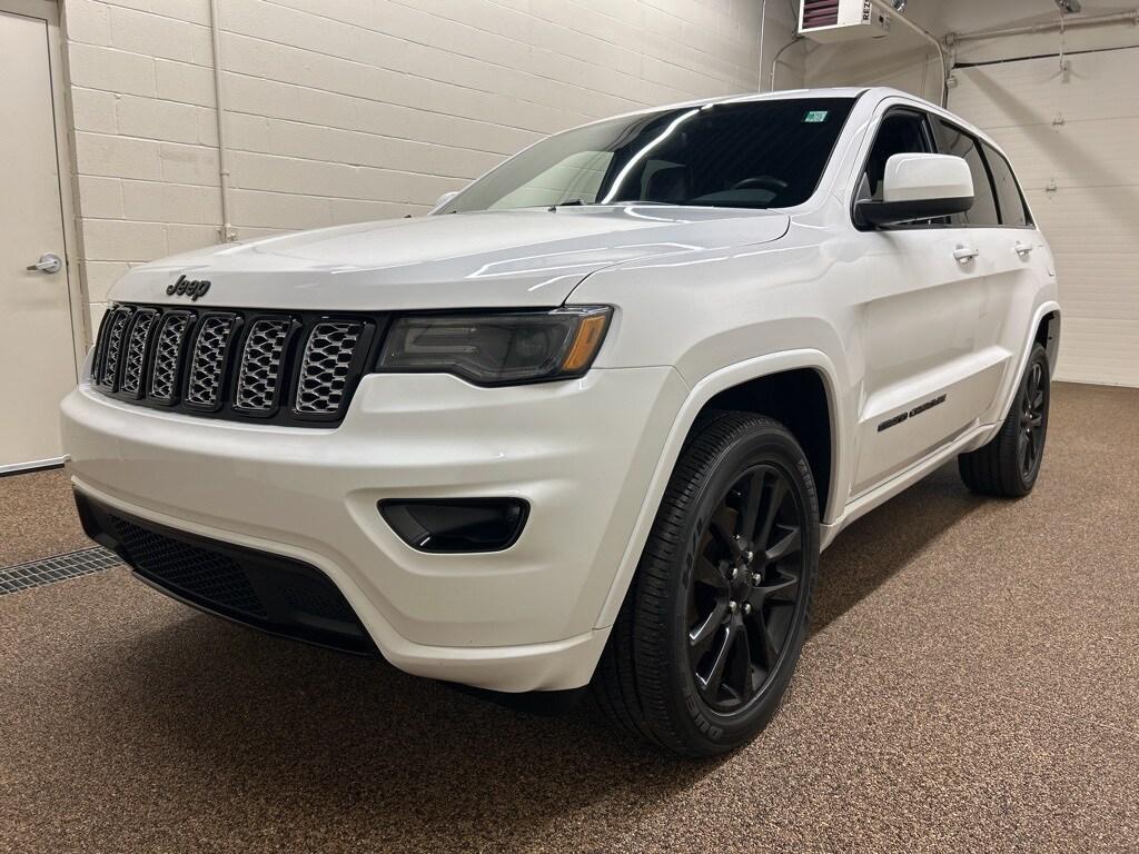 used 2020 Jeep Grand Cherokee car, priced at $27,990