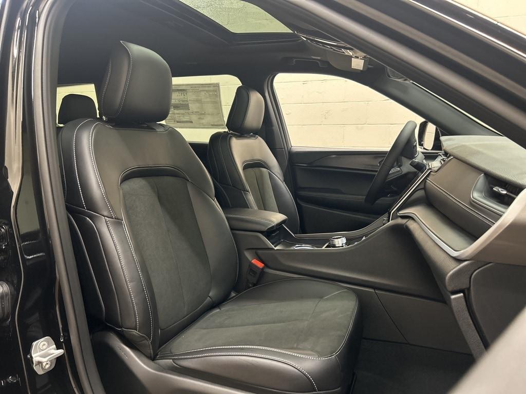 new 2025 Jeep Grand Cherokee L car, priced at $44,866