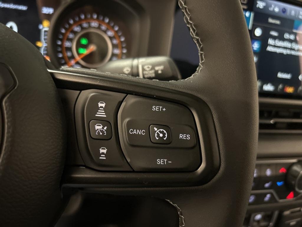 new 2026 Jeep Gladiator car, priced at $48,737